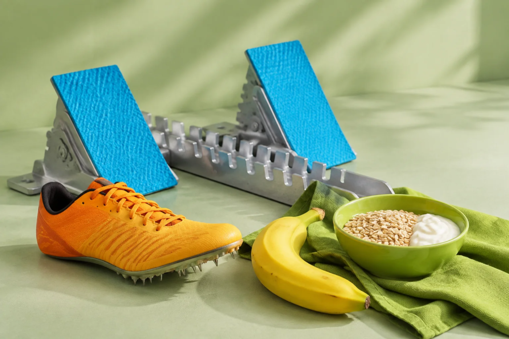 Tacos de salida, zapatilla de atletismo, plátano y avena; ilustración generada con IA
